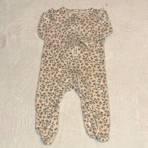 (2 for $10) Carters Cream Floral Footed sleeper One-Piece Pajamas for Kids